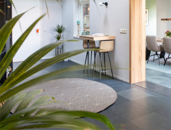 flat round wool rug for hallway City Loft Bergen Design by Tarcise 