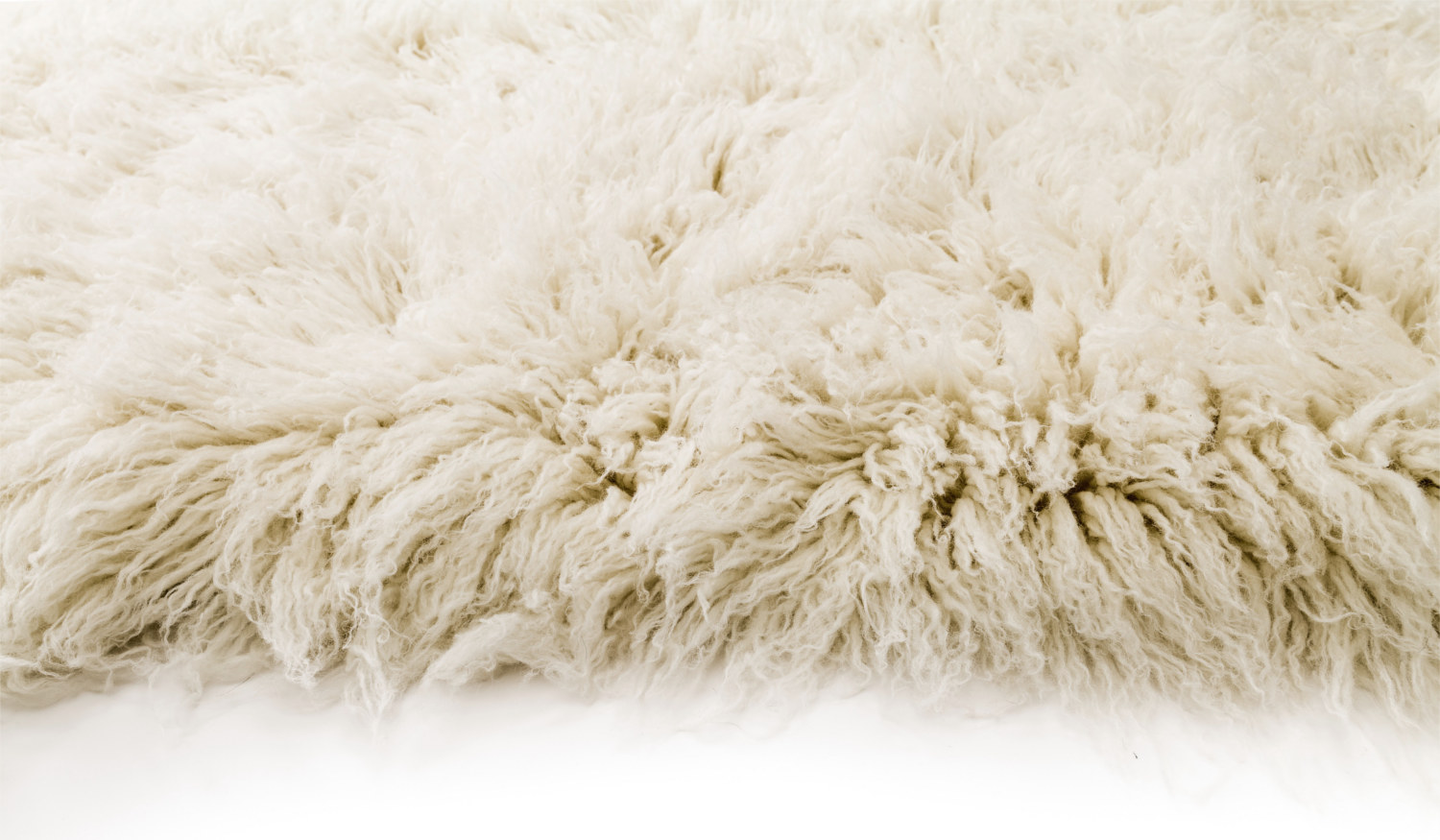 Flokati Retro Lounge fluffy natural wool rug