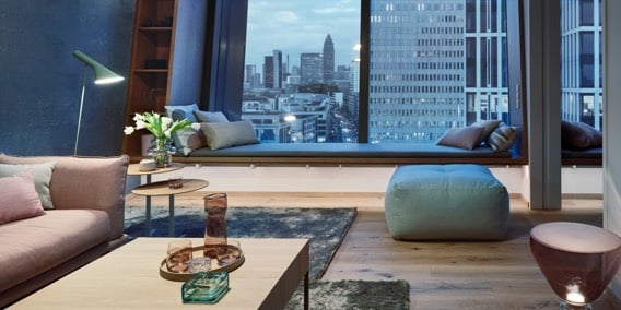 blauer und grauer Hochflor Teppiche für Wohnidee Hotelsuiten