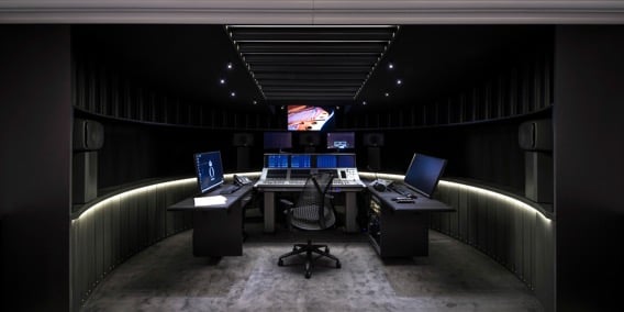 strongly sound absorbing wall-to-wall carpet for recording studio in opera