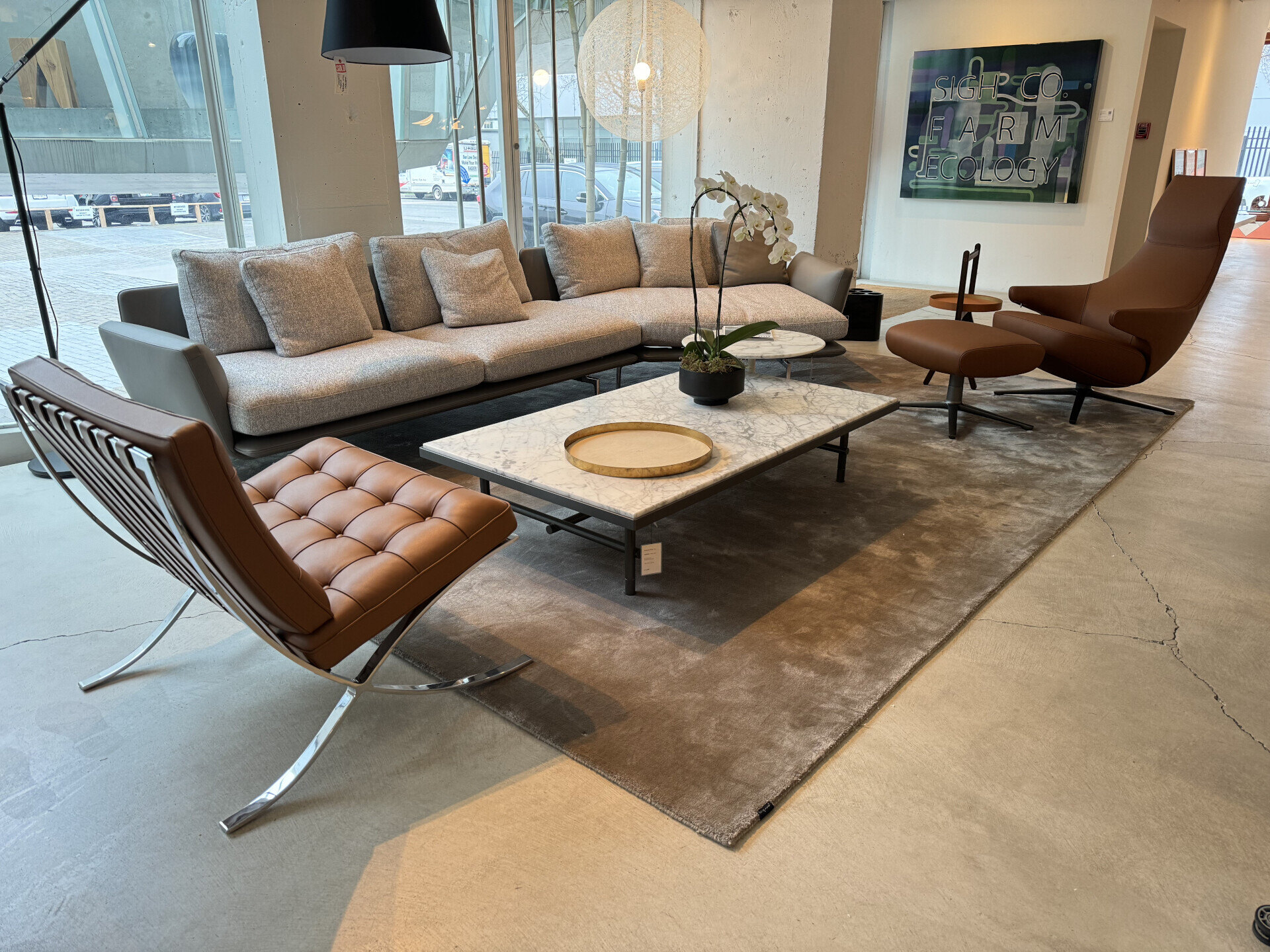 2024-02_Living Space - Vancouver_Studio NYC PolySilk_zur freien Verwendung_26BA3A6D-D703-4372-BE51-509AC0A9F835_1920_karussell_1920_karussell