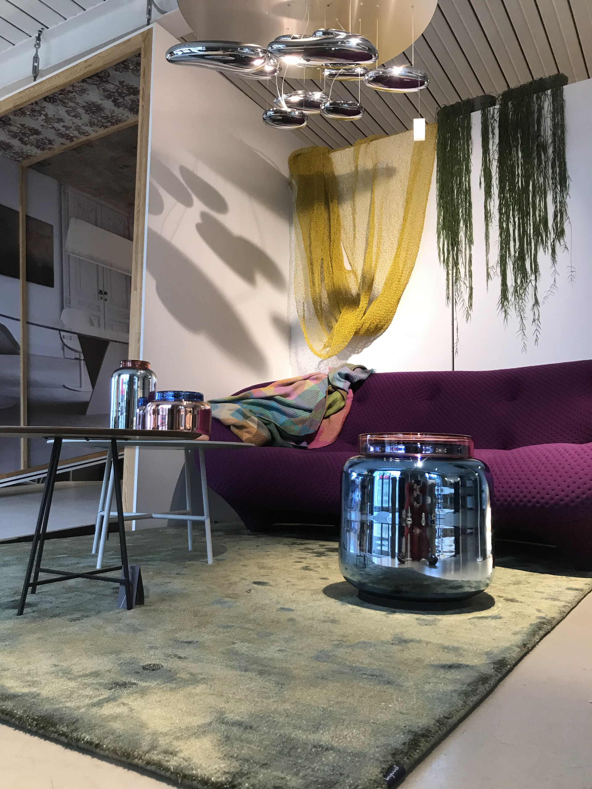 Ru_rv_photo_Trentini Showroom Riga_SPACE 89 VISCOSE 2_1920