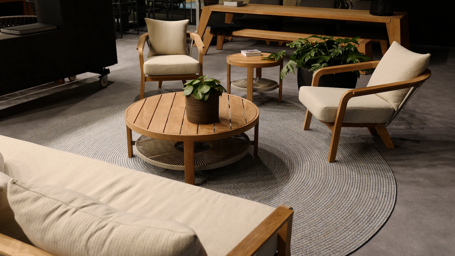 4_Mixtape rund@Borek Booth imm cologne 2020@2x