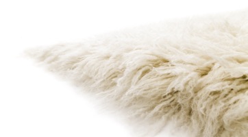 klassischer naturweißer Flokati Teppich handgewebt aus Wolle